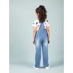 TWEENY MINI Girls Printed Cotton Denim Dungarees With T-Shirt image 5