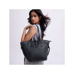 Twenty Dresses by Nykaa Fashion Black Metal Detail Women's Bucket Tote Bag-picture-24