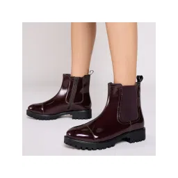 Twenty Dresses by Nykaa Fashion Maroon Patent Round Toe Stitch Detail Low Ankle Boots-picture-26