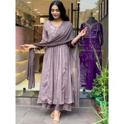 TWINS LADY Women Floral Yoke Design Empire Kurta with Palazzos & With Dupatta-picture-10