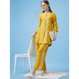 Tzelynn Floral Embroidered Round Neck Relaxed Fit Tunic & Trousers-picture-11