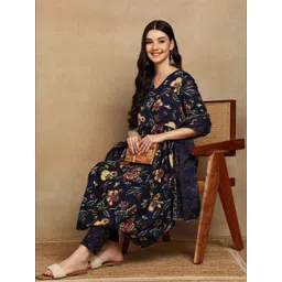 Tzelynn Women Floral Printed Empire Kurta & Trousers With Dupatta-picture-34