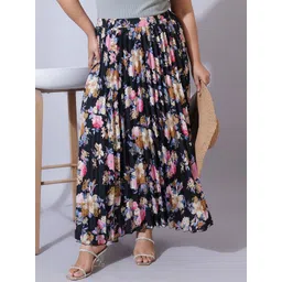U&F Beyond Women Plus Size Floral Printed Flared Maxi Skirt-picture-37