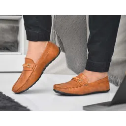 umax Loafers For Men image 2