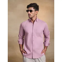 Uncluttered Closet Men Standard Fit Solid Button-Down Collar Casual Shirt-picture-15