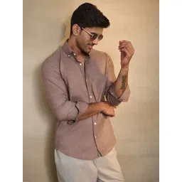 Uncluttered Closet Men Standard Fit Solid Button-Down Collar Cotton Casual Shirt-picture-29