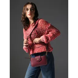 united colors of benetton fashion United Colors of Benetton Women Maroon Pu Textured Sling Bag with Detachable Strap-picture-15