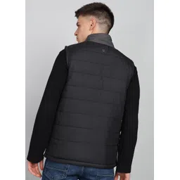 united colors of benetton Men Colorblock Quilted Jacket image 4