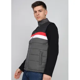 united colors of benetton Men Colorblock Quilted Jacket image 3