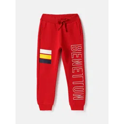 United Colors of Benetton Boys Typography Printed Mid-Rise Cotton Regular Fit Joggers-picture-18