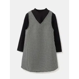 United Colors of Benetton Girls Black Textured Pinafore Dress with T-Shirt-picture-48