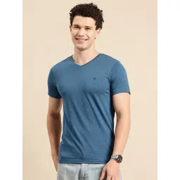 United Colors of Benetton Heathered Effect V-Neck Regular Fit T-shirt-picture-11
