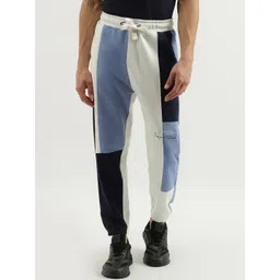 United Colors of Benetton Men Colourblocked Joggers-picture-23