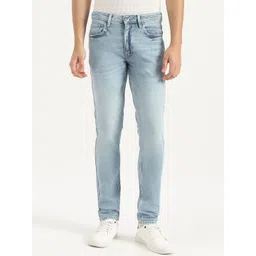 United Colors of Benetton Men Slim Fit Mid-Rise Light Fade Jeans-picture-33