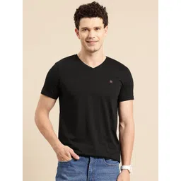 United Colors of Benetton V-Neck Regular Fit T-shirt-picture-31