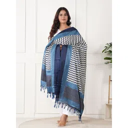 URBAN KANYA Geometric Printed Silk Dupatta-picture-14