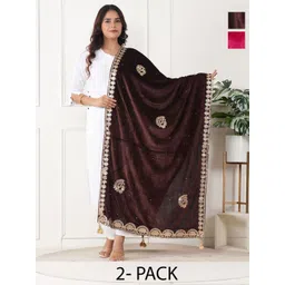 URBAN KANYA Selection Of 2 Paisley Embroidered Gotta Patti Velvet Dupattas-picture-14