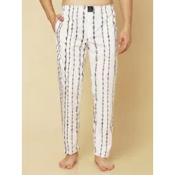 Urban Scottish White Cotton Blend Regular Fit Print Sleepwear-picture-43