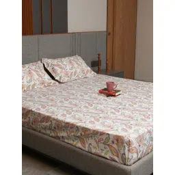 Urban Space Pink Cotton 200 TC Iris Double Bedsheet with 2 Pillow Covers-picture-41