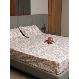 Urban Space Pink Cotton 200 TC Iris King Fitted Bedsheet with 2 Pillow Covers-picture-15