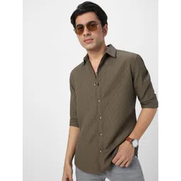 Urbano Fashion Men Spread Collar Textured Cotton Casual Shirt-picture-31