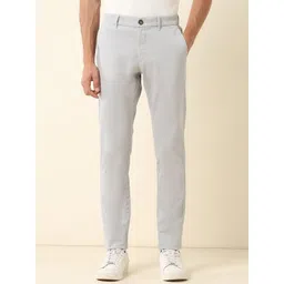 U.S. Polo Assn. Men Slim Fit Mid-Rise Flat-Front Chinos Trouser-picture-17