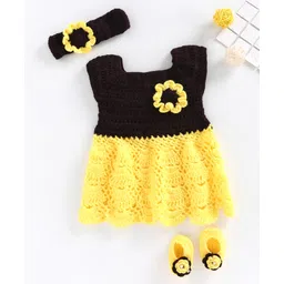 USHA ENTERPRISES Short Sleeves Sunflower Applique Dress With Headband & Booties - Yellow-picture-17