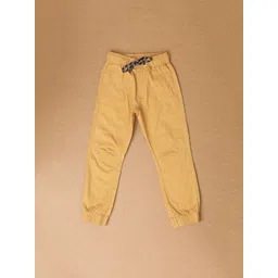 V-Mart Boys Solid Mid-Rise Regular Fit Joggers Trousers-picture-19