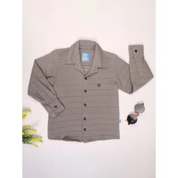 V-Mart Boys Textured Spread Collar Cotton Casual Shirt-picture-32