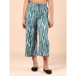 V-Mart Girls Printed Straight Fit Cropped Trousers-picture-10