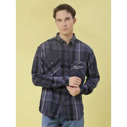 V-Mart Men Checked Spread Collar Cotton Casual Shirt image 3