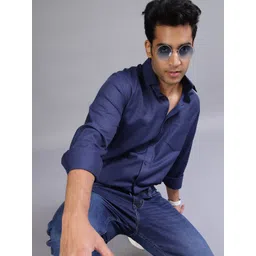 V-Mart Men Textured Spread Collar Cotton Casual Shirt-picture-16