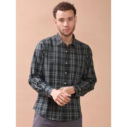V-Mart Tartan Checks Checked Spread Collar Cotton Slim Fit Shirt-picture-22