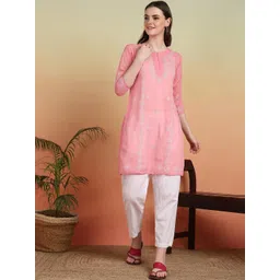 VAHSON Women Ethnic Motifs Embroidered Chikankari Indie Florals Georgette Kurta-picture-24
