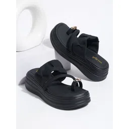 VALIOSAA Women Chunky Flatform Heel Sandals-picture-31