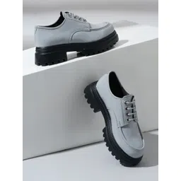 VALIOSAA Women Lightweight Lace-Up Derbys-picture-39