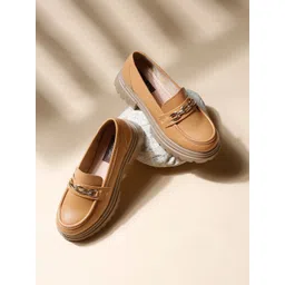 VALIOSAA Women Textured Loafers-picture-25