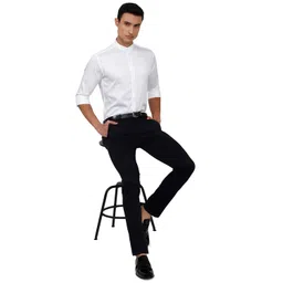 van heusen Men's Solid Slim Fit Shirt image 5