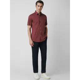 Van Heusen Sport Slim Fit Printed Spread Collar Pure Cotton Casual Shirt image 4