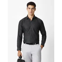 Van Heusen Black Cotton Slim Fit Checks Shirt-picture-40