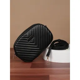 Van Heusen Black Quilted Sling Handbag-picture-26