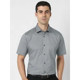 Van Heusen Checked Spread Collar Pure Cotton Formal Shirt-picture-30