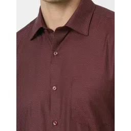 Van Heusen Maroon Cotton Regular Fit Print Shirt image 5