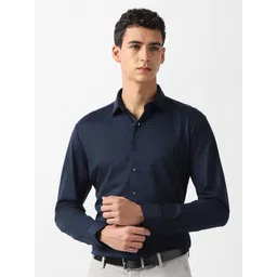 Van Heusen Men Slim Fit Solid Spread Collar Pure Cotton Formal Shirt-image-43