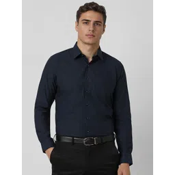Van Heusen Men Slim Fit Spread Collar Vertical Striped Cotton Formal Shirt-image-3
