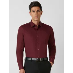 Van Heusen Men Spread Collar Solid Cotton Slim Fit Formal Shirt-picture-37