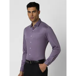 Van Heusen Men Spread Collar Solid Cotton Slim Fit Formal Shirt image 3