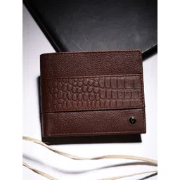 Van Heusen Men Textured Leather Two Fold Wallet-picture-24