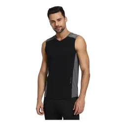 Van Heusen Performance Regular Fit Swift Dry High Stretch Solid Vest - Black-picture-38