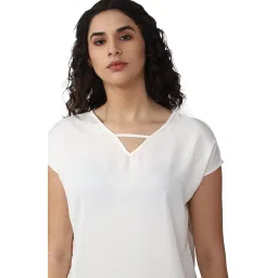 van heusen Women's Cotton Solid Regular Fit Tops image 3
